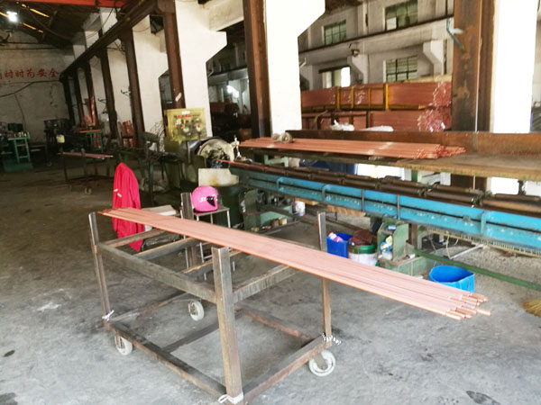 銅管翅片加工、調(diào)直設(shè)備